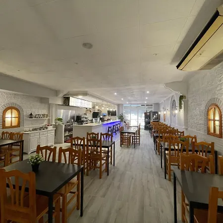 Restaurante Avenida De Madrid 2*